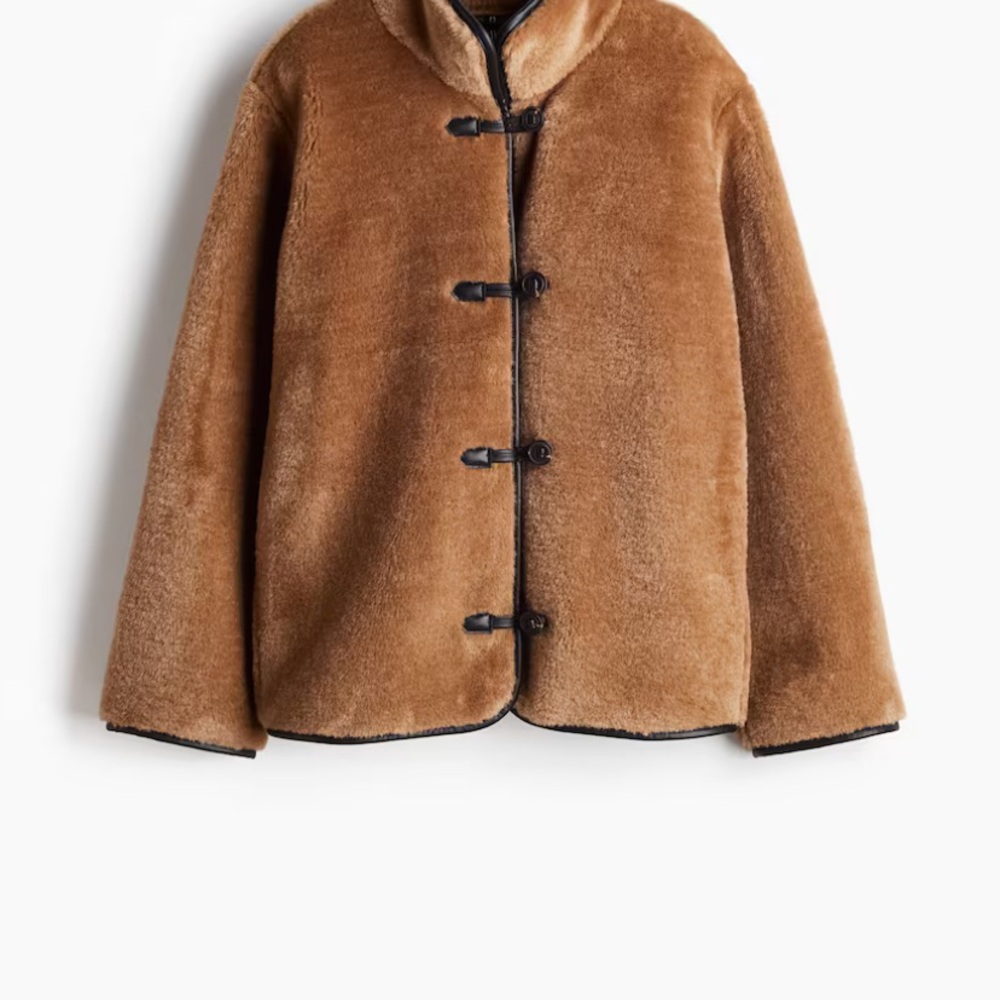 H&M Fluffy Jacket - Divided